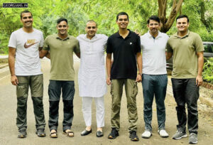 Praveen Georgian Janghu with Abhay Chauhan, Joshi, Yogesh, Arun and Rathi